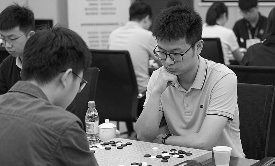 Giải Vô địch Cờ vua Hoa Kỳ: Woodward hạ Caruana, Lee nới rộng khoảng cách