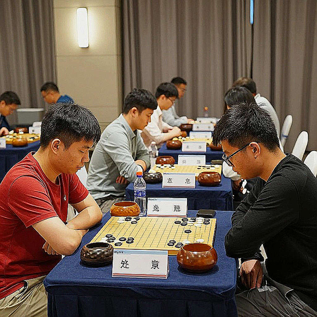 Sau 1.d4 d5, Trắng bỏ 2.c4: London, Colle, Trompowsky và bản đồ phòng ngự cho Đen