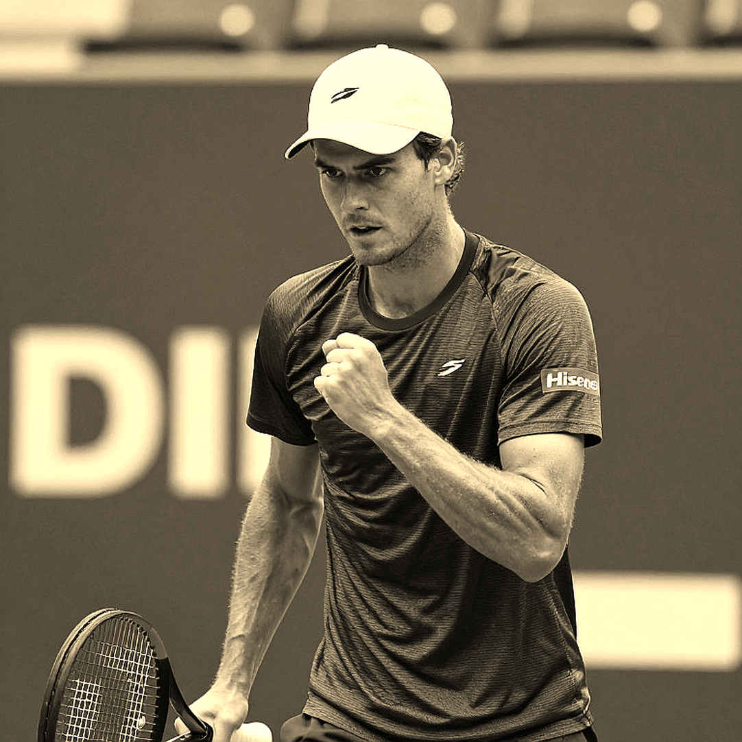Trương Tần Văn bứt phá từ 0-5, đánh bại Iga Swiatek tại US Open