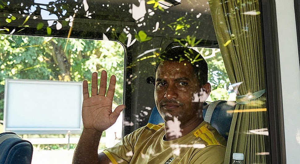 Without Thom Haye, Verdonk Becomes a Midfielder: Indonesia's Tactical Gamble Against Bangladesh Without Thom Haye, Verdonk Becomes a Midfielder: Indonesia's Tactical Gamble Against Bangladesh