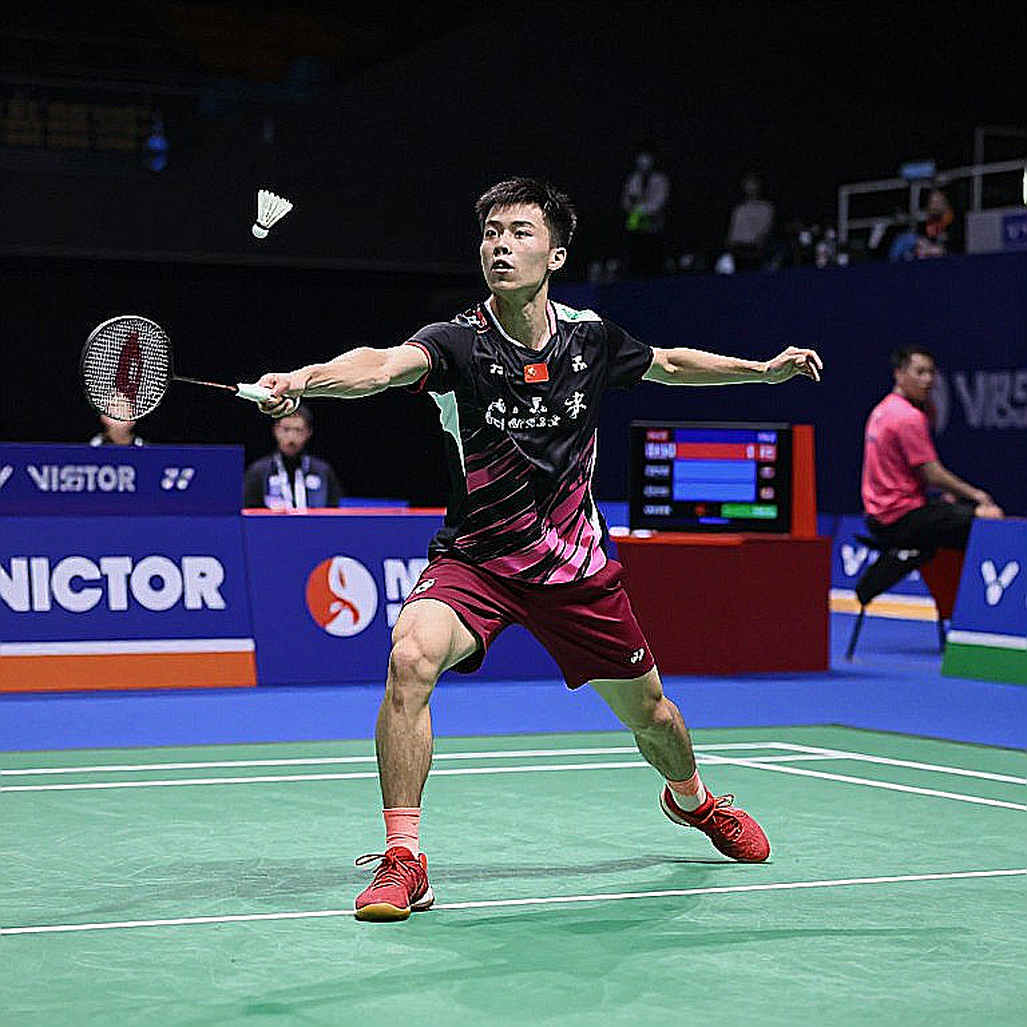 Nguyễn Thùy Linh lấy một set từ số 4 thế giới, và ván thứ ba kể phần còn lại Nguyễn Thùy Linh lấy một set từ số 4 thế giới, và ván thứ ba kể phần còn lại