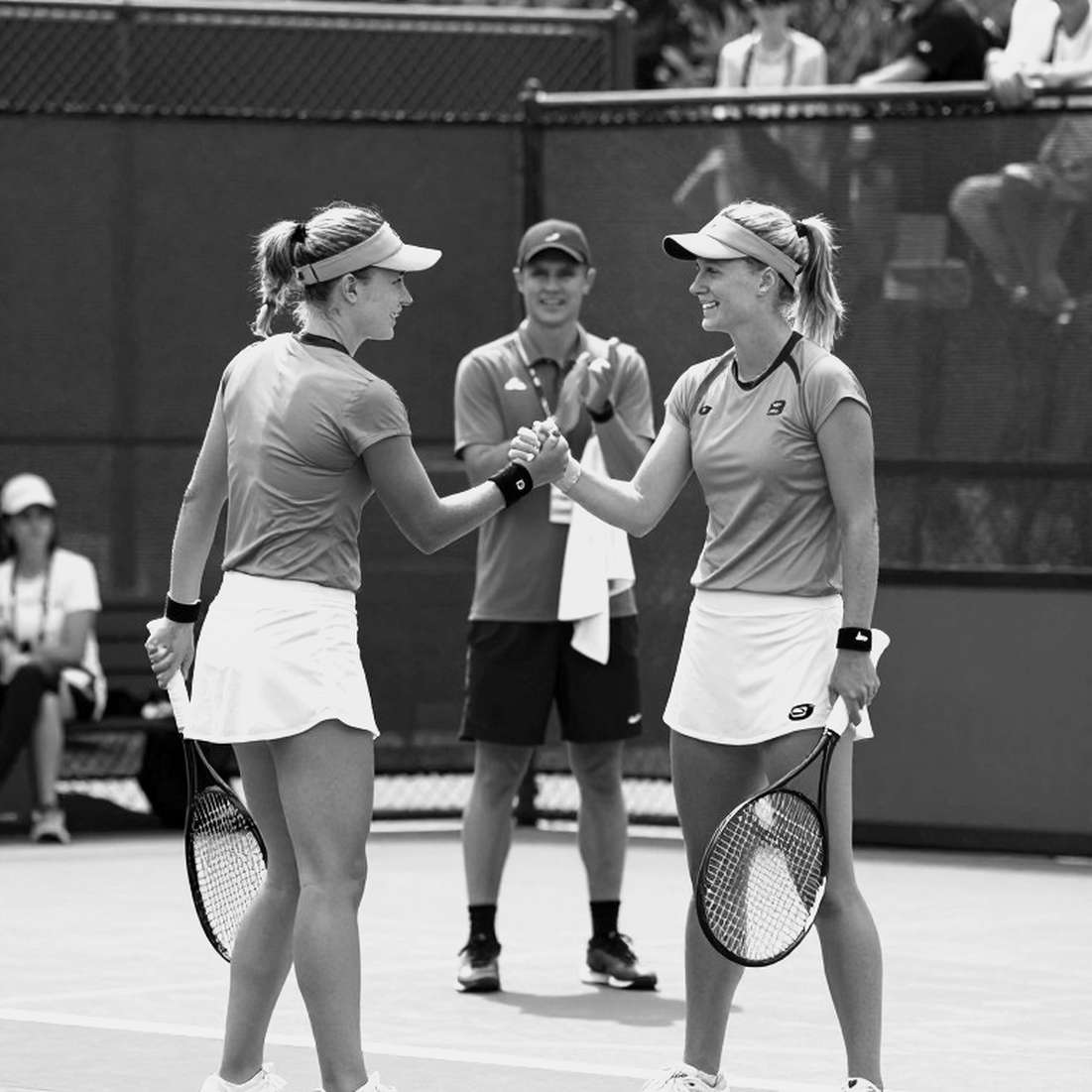 Zheng Qinwen vượt qua Svitolina, vào bán kết China Open: Đẳng cấp vượt trên thứ hạng