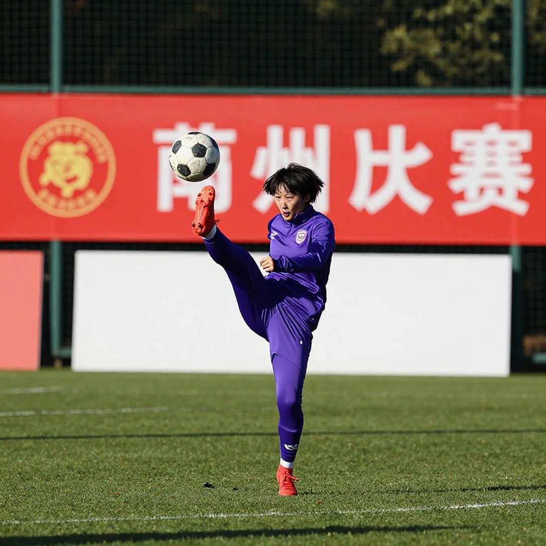 Raphinha surpasses Messi, one goal away from equalling Cristiano Ronaldo's record