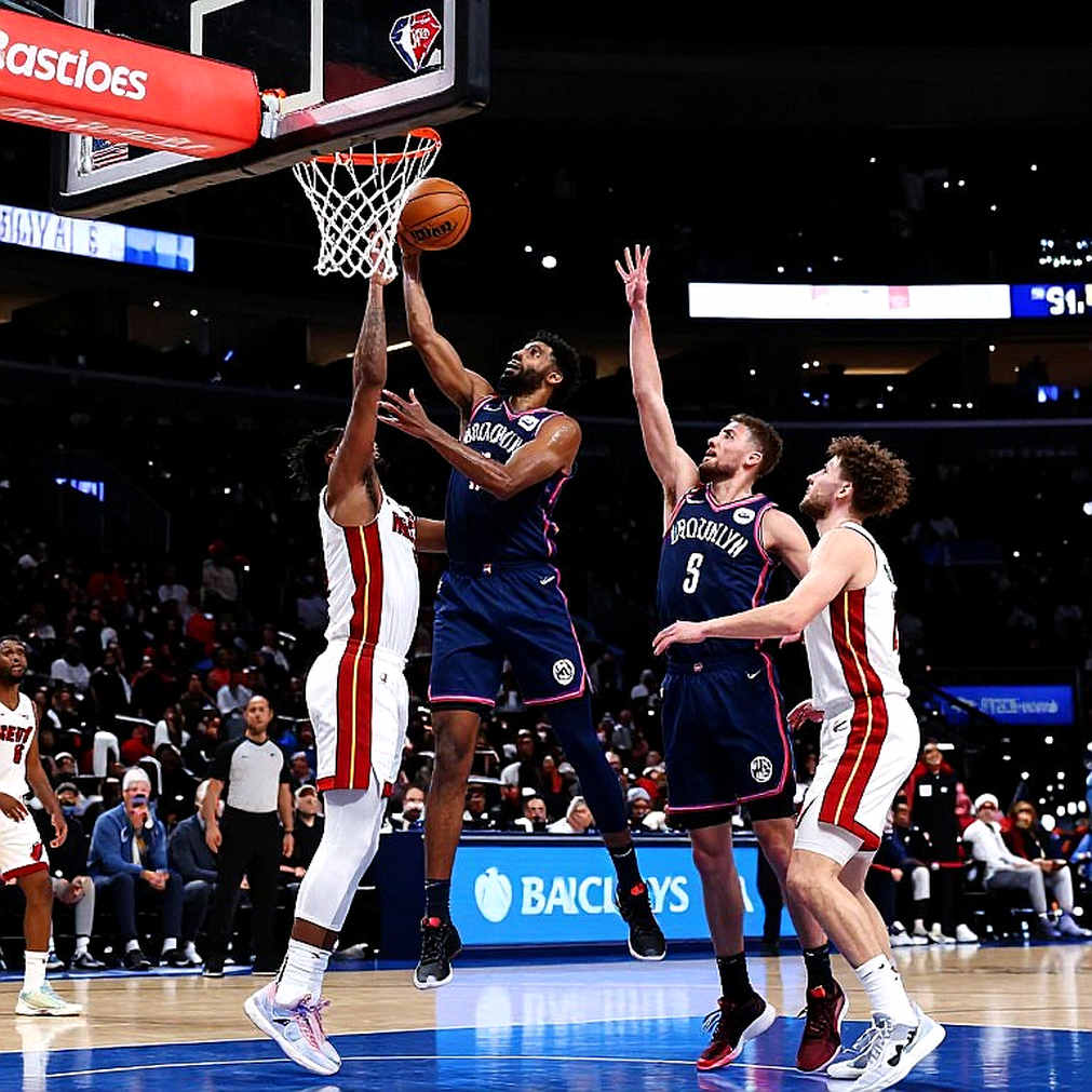 Porzingis bị gạch tên vô thời hạn: chữ ký của một vụ tái phát không nằm ở cú va chạm