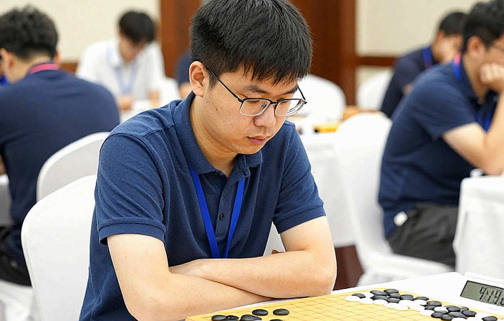 ChessBase Magazine số 225: Khi cờ vua đỉnh cao được đóng gói lại thành một sản phẩm học tập