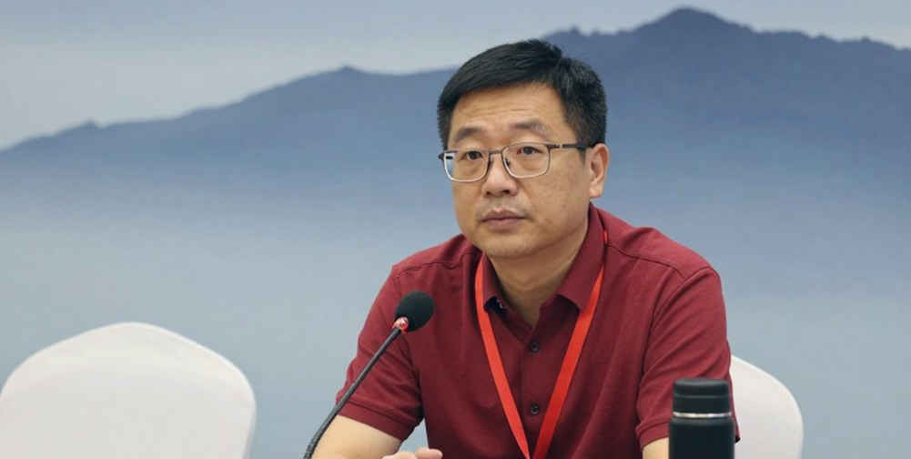 ChessBase Magazine #225: 27 ván cờ ngắn và bài học về chọn lọc nội dung