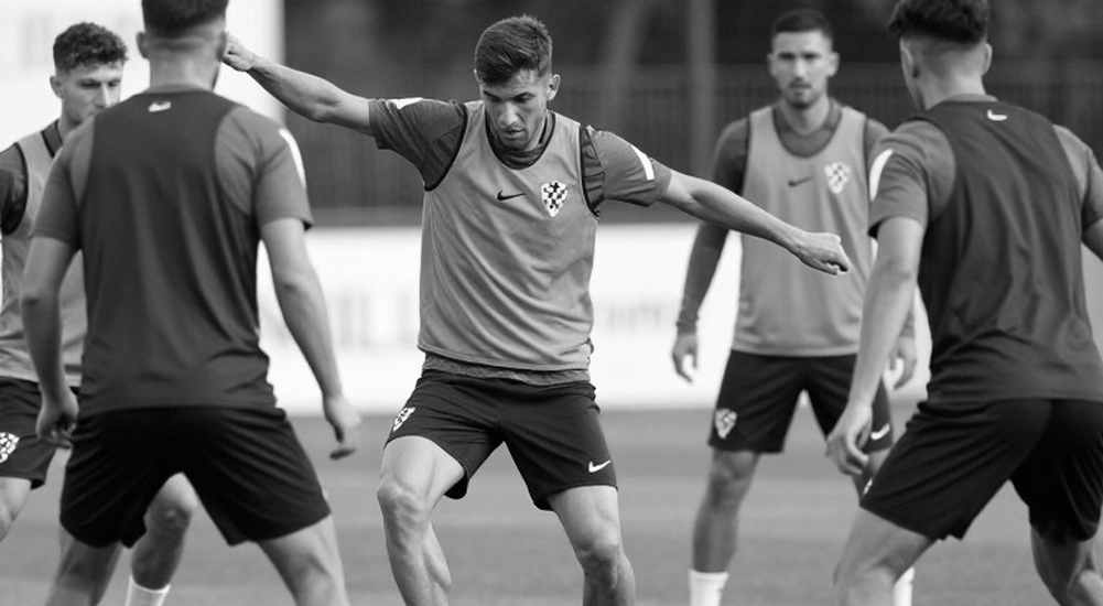 Vietnam Before the Third-Place Play-off: A Thin Squad, a Crowded Calendar, and the Shadow of Bergson Vietnam Before the Third-Place Play-off: A Thin Squad, a Crowded Calendar, and the Shadow of Bergson